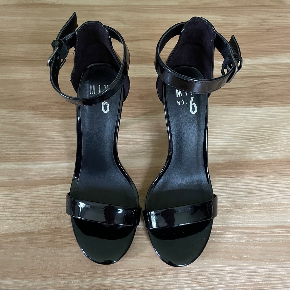 Mix No. 6 Rayelle Black Strappy Sandal Heels Size 6 Pump Stilettos with Box